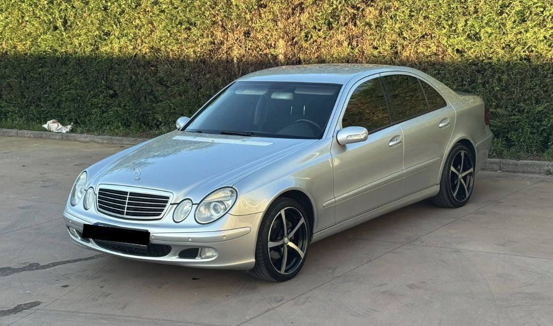 Makina ne shitje ne Tirane, Mercedes-Benz, 2005 Diesel,Kambio Automatik Pagesa 5,200  Euro.