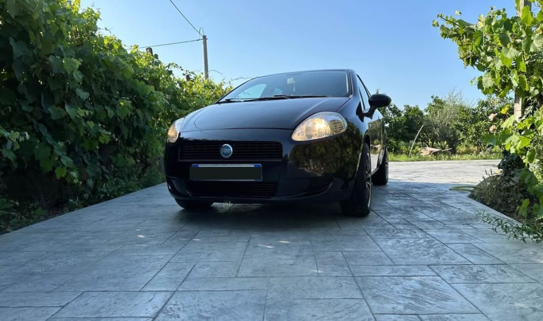 Makina ne shitje ne Tirane, Fiat, 2008 Diesel,Kambio Automatik Pagesa 3,300  Euro.