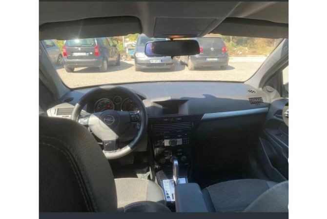 Auto in Vendita a Tirana - 1,900 Euro