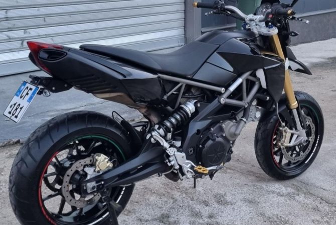 Motorra ne shitje ne Tirane - 4,700 Euro