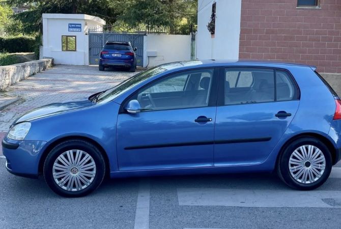 Auto in Vendita a Fier - 2,900 Euro