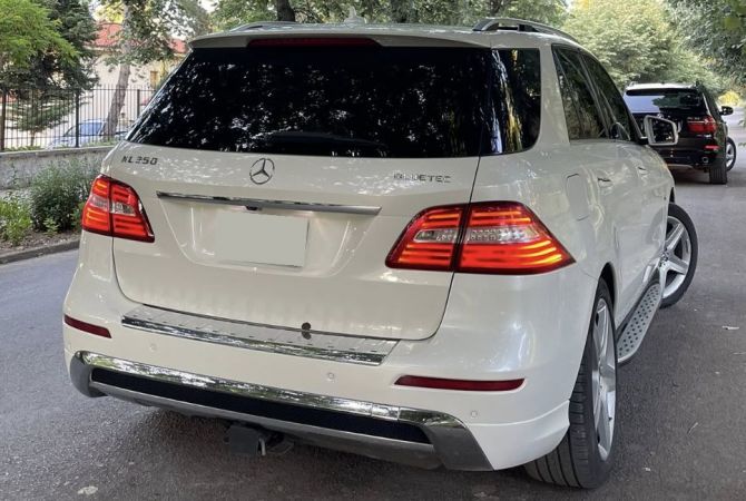 Auto in Vendita a Tirana - 14,500 Euro