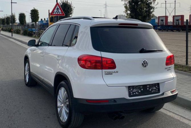 Auto in Vendita a Tirana - 9,800 Euro