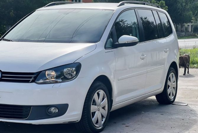 Auto in Vendita a Tirana - 8,300 Euro