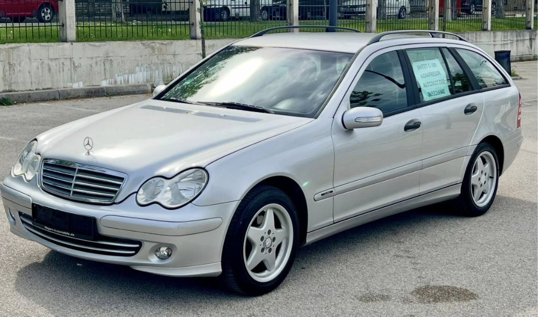 Makina ne shitje ne Tirane, Mercedes-Benz, 2004 gasoline-gas,Kambio Automatik Pagesa 3,500  Euro.