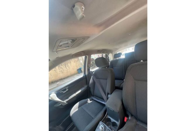 Makina ne shitje ne Tirane - 4,500 Euro