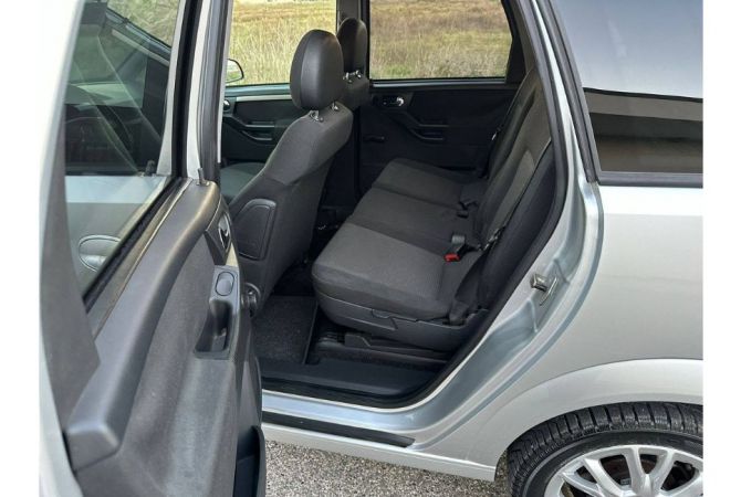 Auto in Vendita a Tirana, Tjeter, 2010 Diesel,Kambio Automatik Pagamento 3,000  Euro.