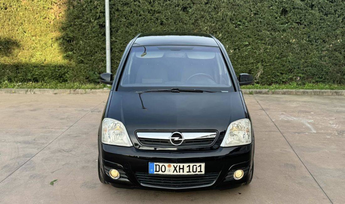 Auto in Vendita a Tirana, Opel, 2008 gasoline-gas,Kambio Manual Pagamento 2,600  Euro.