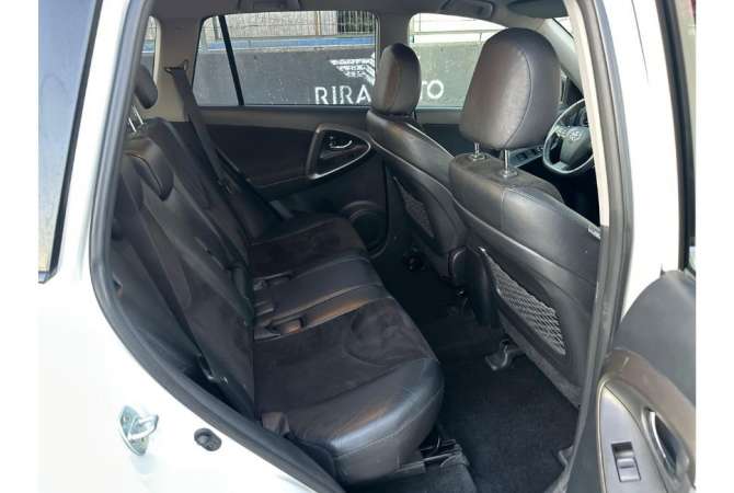 Auto in Vendita a Tirana, Toyota, 2012 Diesel,Kambio Automatik Pagamento 9,900  Euro.