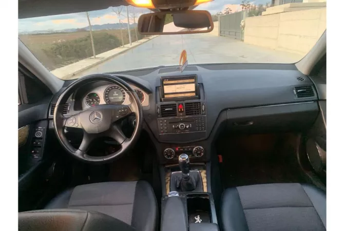 Auto in Vendita a Durazzo - 5,900 Euro