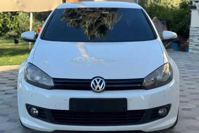 Auto in Vendita a Tirana - 6,700 Euro