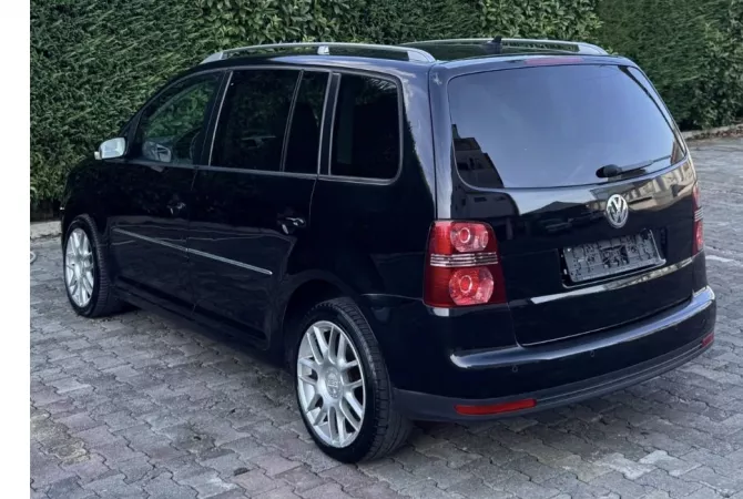 Auto in Vendita a Tirana - 4,900 Euro