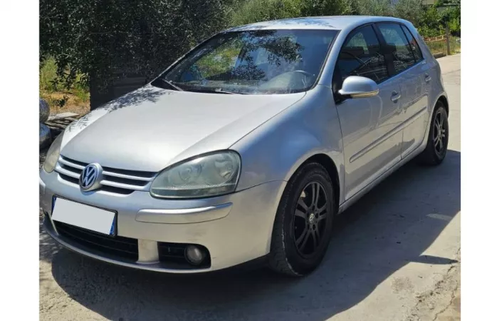 Auto in Vendita a Tirana - 3,400 Euro