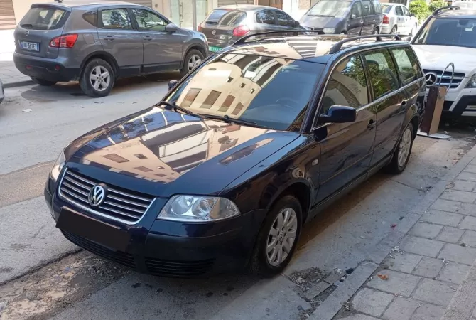 Auto in Vendita a Tirana - 2,450 Euro