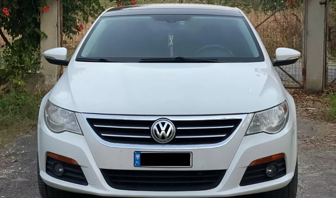 Auto in Vendita a Tirana, Volkswagen, 2010 gasoline-gas,Kambio Automatik Pagamento 5,700  Euro.