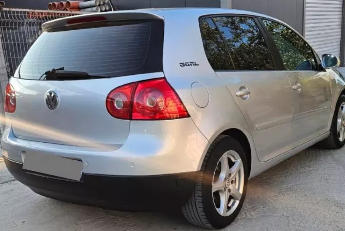 Auto in Vendita a Tirana - 3,500 Euro