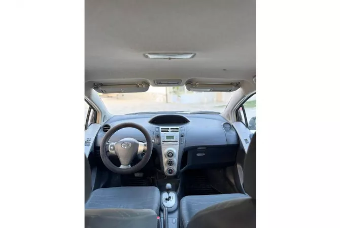 Auto in Vendita a Tirana, Toyota, 2006 Diesel,Kambio Automatik Pagamento 4,300  Euro.