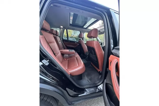 Auto in Vendita a Tirana, BMW, 2014 Diesel,Kambio Automatik Pagamento 11,500  Euro.