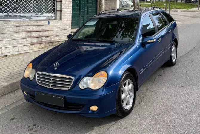 Auto in Vendita a Tirana - 320,000 Leke