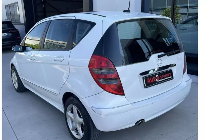 Auto in Vendita a Tirana - 3,200 Euro