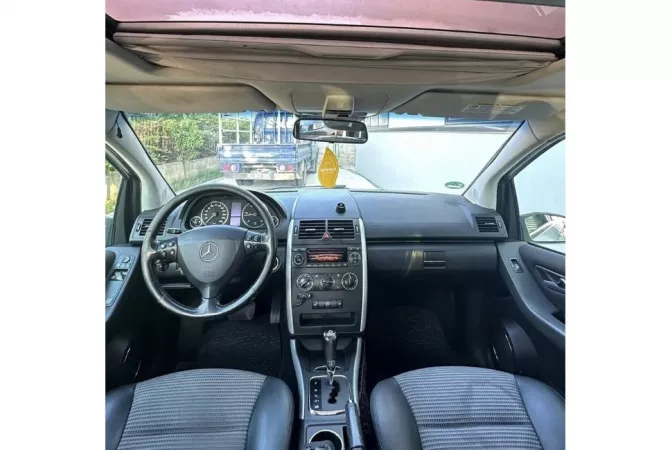 Auto in Vendita a Tirana - 3,200 Euro