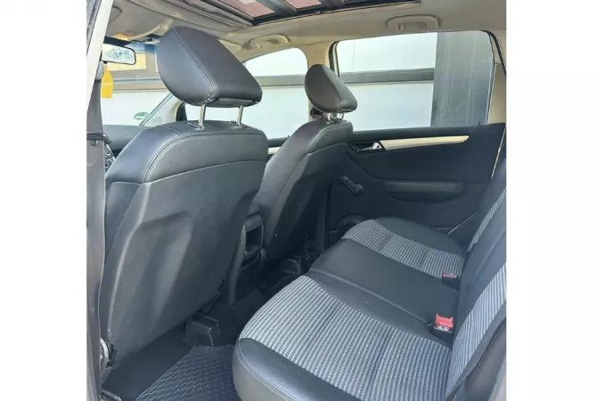 Auto in Vendita a Tirana, Mercedes-Benz, 2005 Diesel,Kambio Automatik Pagamento 3,200  Euro.