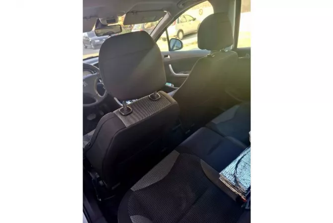 Auto in Vendita a Tirana - 2,600 Euro