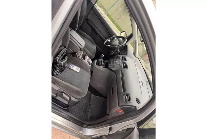 Auto in Vendita a Tirana - 1,950 Euro