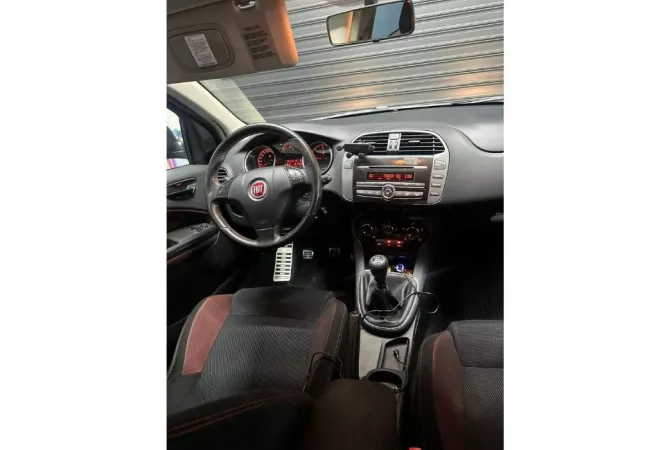 Auto in Vendita a Fier - 3,700 Euro