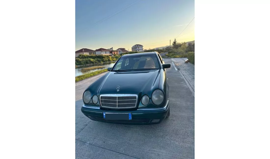 Auto in Vendita a Tirana, Mercedes-Benz, 1997 Diesel,Kambio Automatik Pagamento 1,800  Euro.