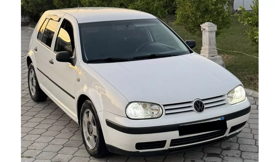 Auto in Vendita a Tirana, Volkswagen, 2004 Diesel,Kambio Manual Pagamento 2,200  Euro.
