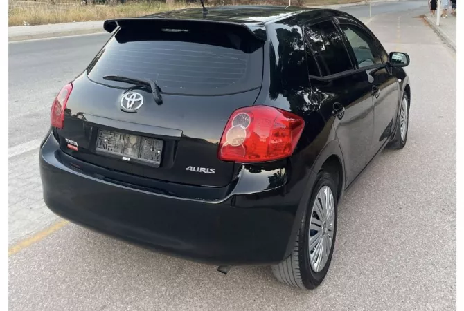 Auto in Vendita a Valona, Toyota, 2008 Diesel,Kambio Automatik Pagamento 5,300  Euro.