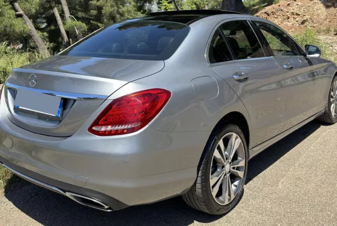 Auto in Vendita a Tirana - 14,000 Euro