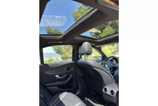 Auto in Vendita a Tirana, Mercedes-Benz, 2017 gasoline-gas,Kambio Automatik Pagamento 14,000  Euro.