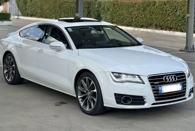 Auto in Vendita a Tirana - 13,400 Euro