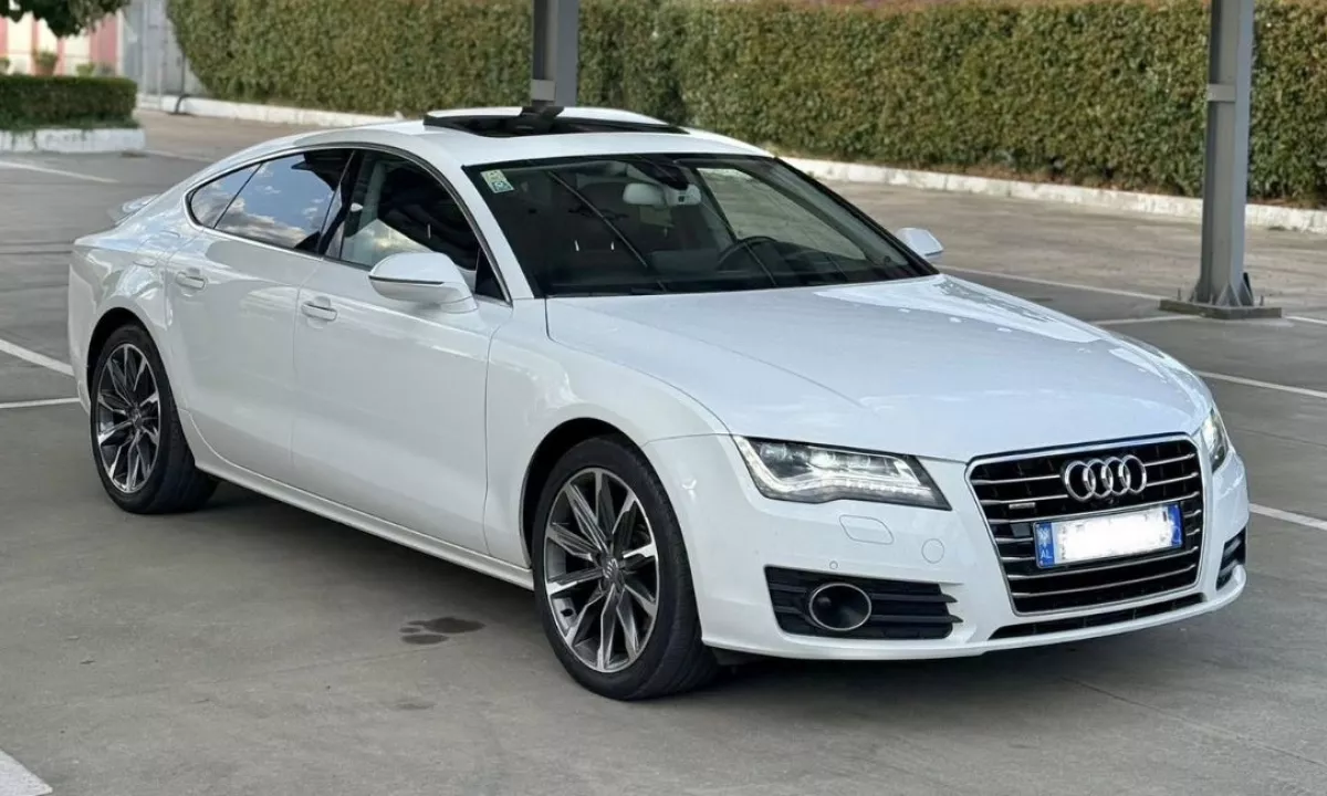 Auto in Vendita a Tirana, Audi, 2013 Diesel,Kambio Automatik Pagamento 13,400  Euro.