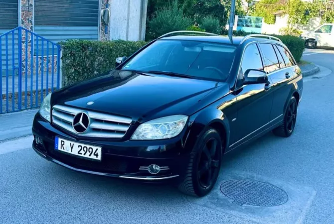 Auto in Vendita a Durazzo - 6,000 Euro