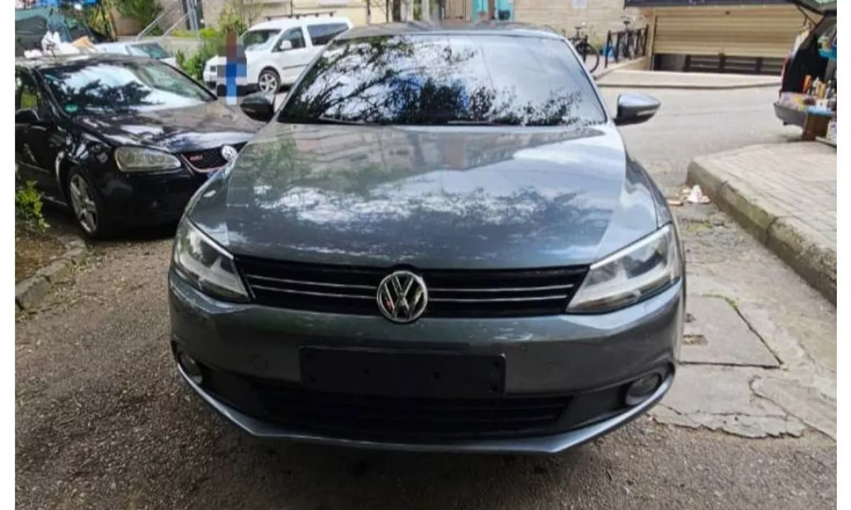 Auto in Vendita a Tirana, Volkswagen, 2013 Diesel,Kambio Automatik Pagamento 620,000  Leke.