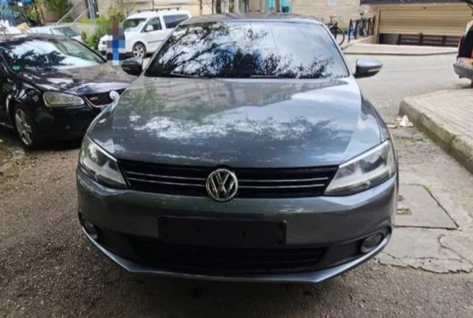 Auto in Vendita a Tirana - 620,000 Leke