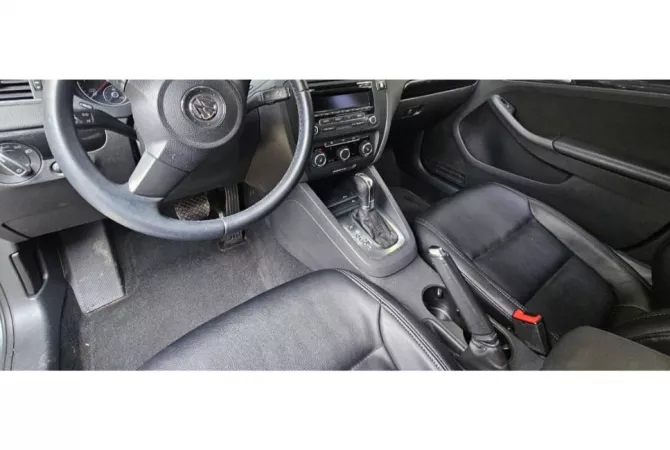 Auto in Vendita a Tirana - 620,000 Leke