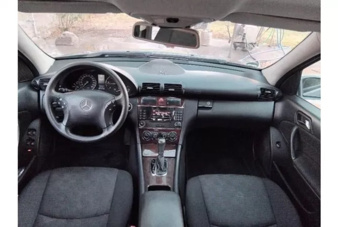 Auto in Vendita a Tirana - 4,500 Euro