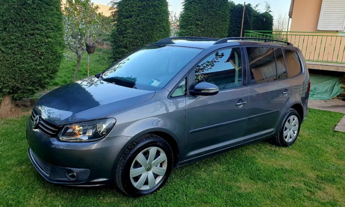 Auto in Vendita a Tirana, Volkswagen, 2011 Diesel,Kambio Automatik Pagamento 7,000  Euro.