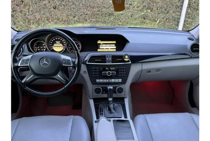 Auto in Vendita a Tirana, Mercedes-Benz, 2012 Diesel,Kambio Automatik Pagamento 9,500  Euro.