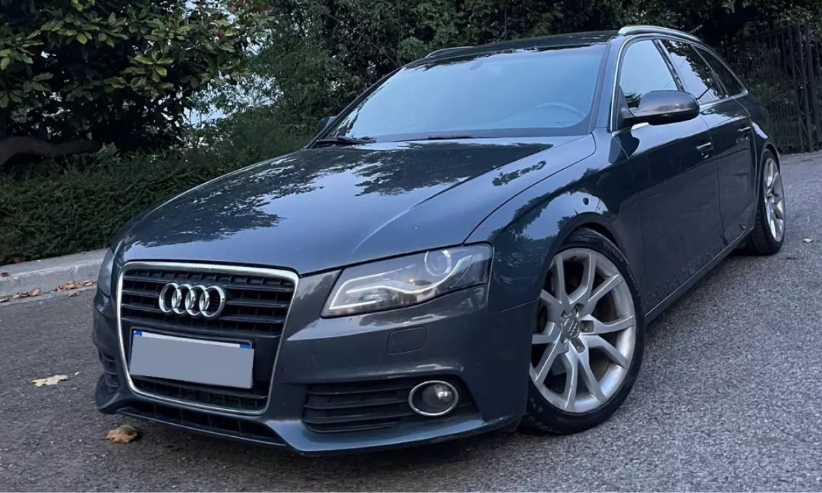 Makina ne shitje ne Tirane, Audi, 2010 Diesel,Kambio Manual Pagesa 6,000  Euro.
