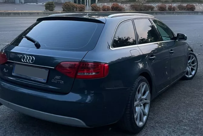 Makina ne shitje ne Tirane - 6,000 Euro