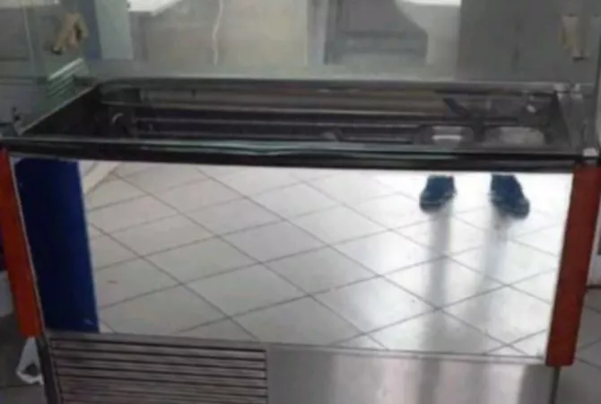 Pajisje biznesi ne shitje ne Tirane - 30,000 Leke