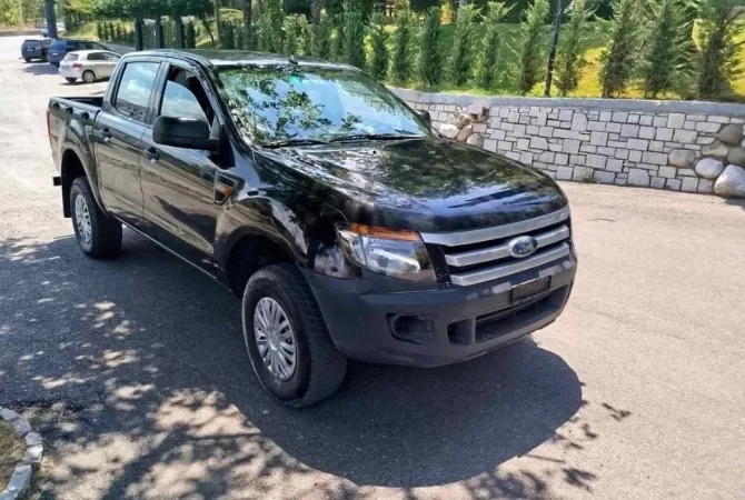 Auto in Vendita a Tirana - 9,300 Euro