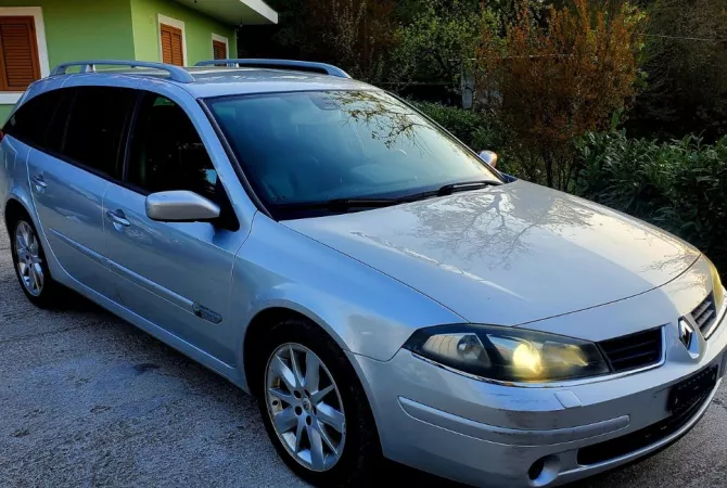 Auto in Vendita a Tirana - 2,400 Euro