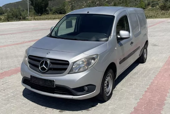 Auto in Vendita a Tirana - 6,700 Euro