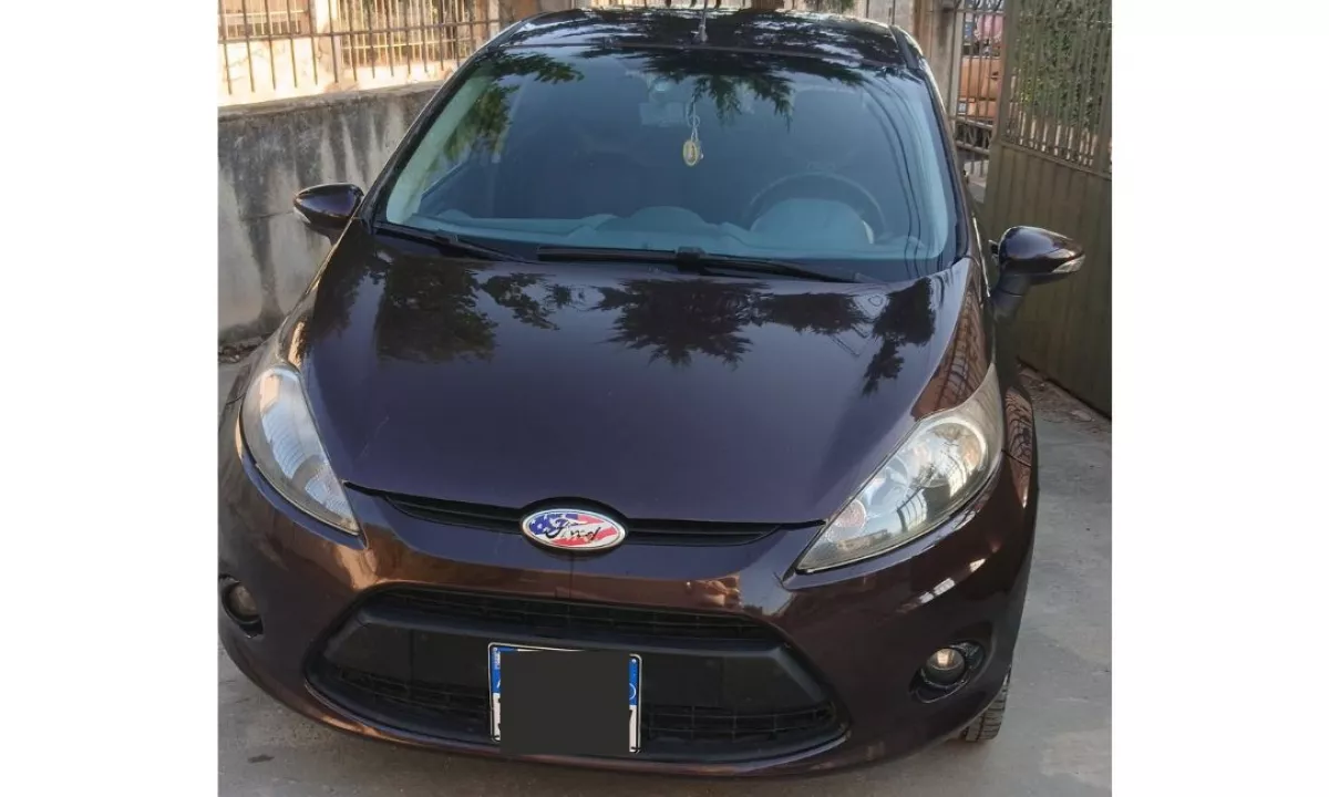 Auto in Vendita a Tirana, Ford, 2009 Diesel,Kambio Automatik Pagamento 330,000  Leke.